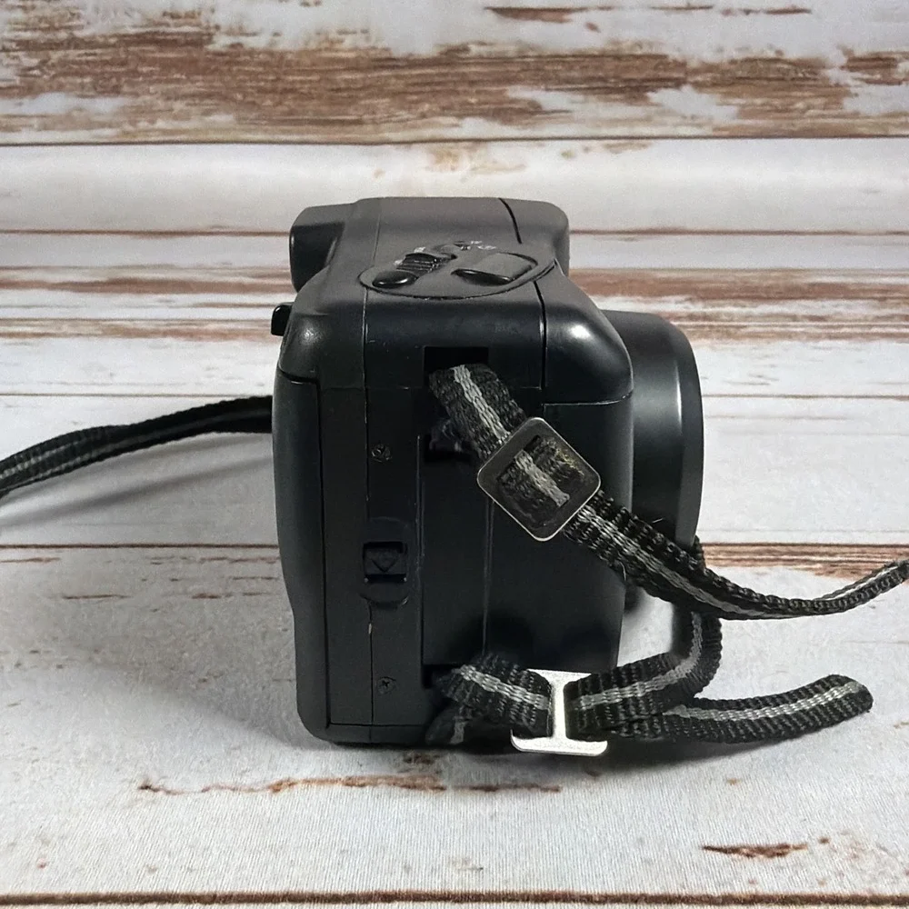 Vintage Chinon Auto 5501 35mm Film Camera Zoom Tested